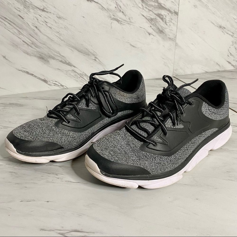 Avia Non Marking Enduropro Athletic Sneaker Black Grey Mens 10.5 Cross Trainer